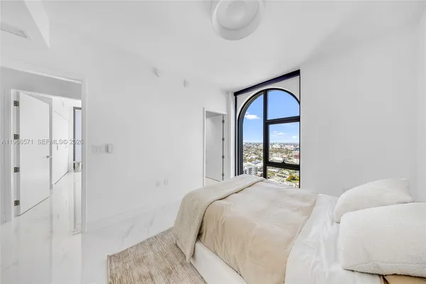$20,000 | 700 Northeast 24th Street, Unit 4007, Miami, FL 33137