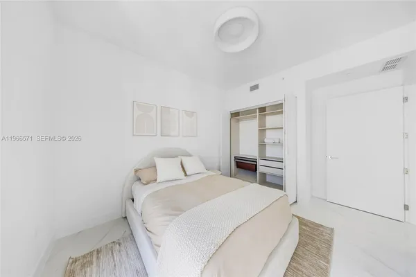 $20,000 | 700 Northeast 24th Street, Unit 4007, Miami, FL 33137