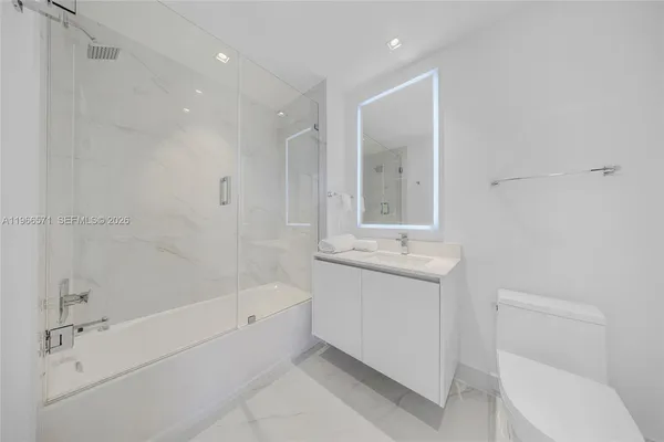 $20,000 | 700 Northeast 24th Street, Unit 4007, Miami, FL 33137