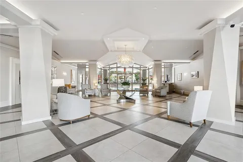 $229,000 | 2100 St Charles Avenue, Unit 12A, New Orleans, LA 70130