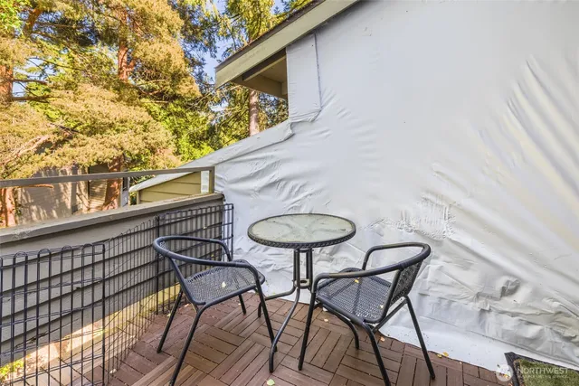 $335,000 | 130 Southwest 116th Street, Unit F32, Seattle, WA 98146