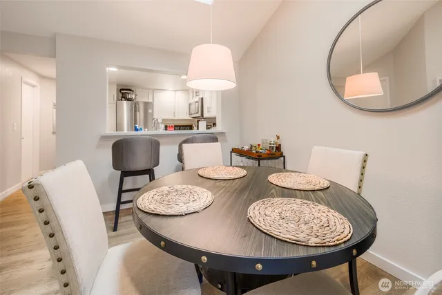 $335,000 | 130 Southwest 116th Street, Unit F32, Seattle, WA 98146