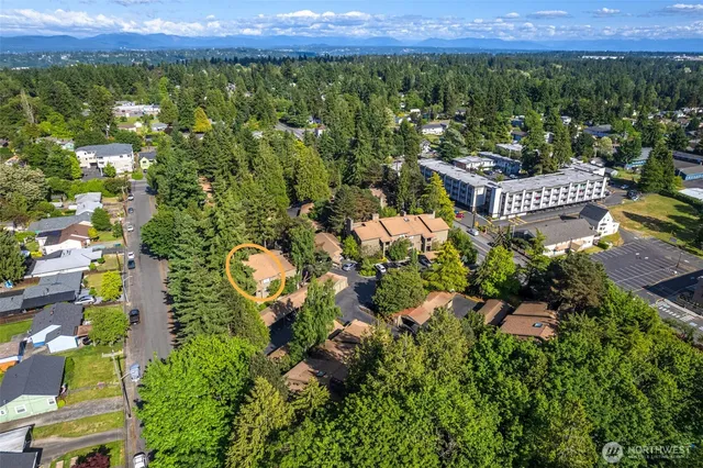 $335,000 | 130 Southwest 116th Street, Unit F32, Seattle, WA 98146