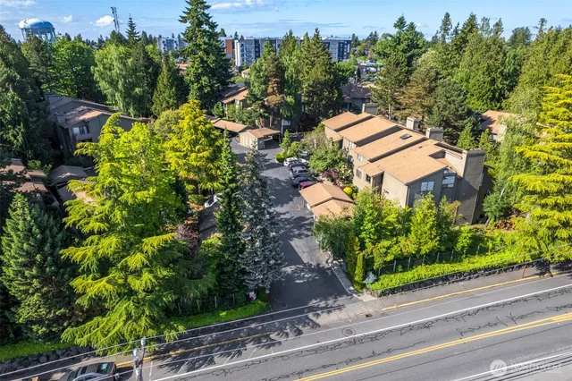 $335,000 | 130 Southwest 116th Street, Unit F32, Seattle, WA 98146