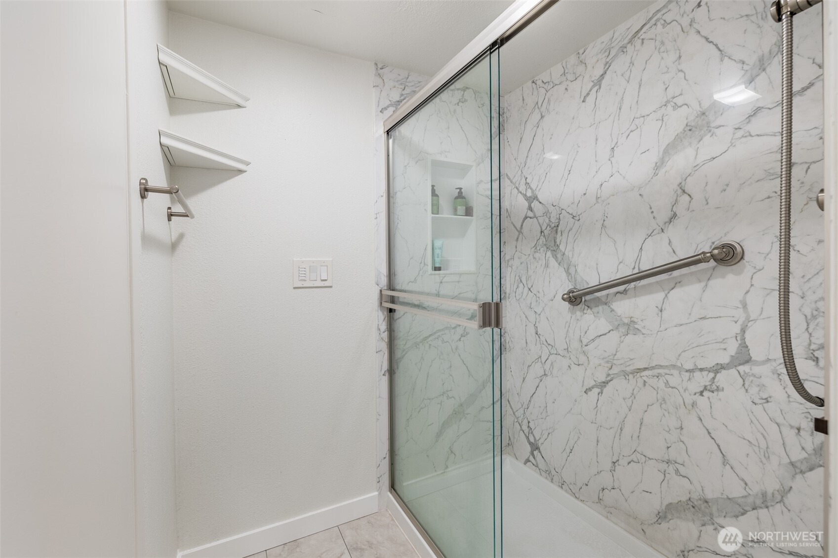 130 Southwest 116th Street, Unit F32 Seattle, WA 98146 - Photo 7 of 37