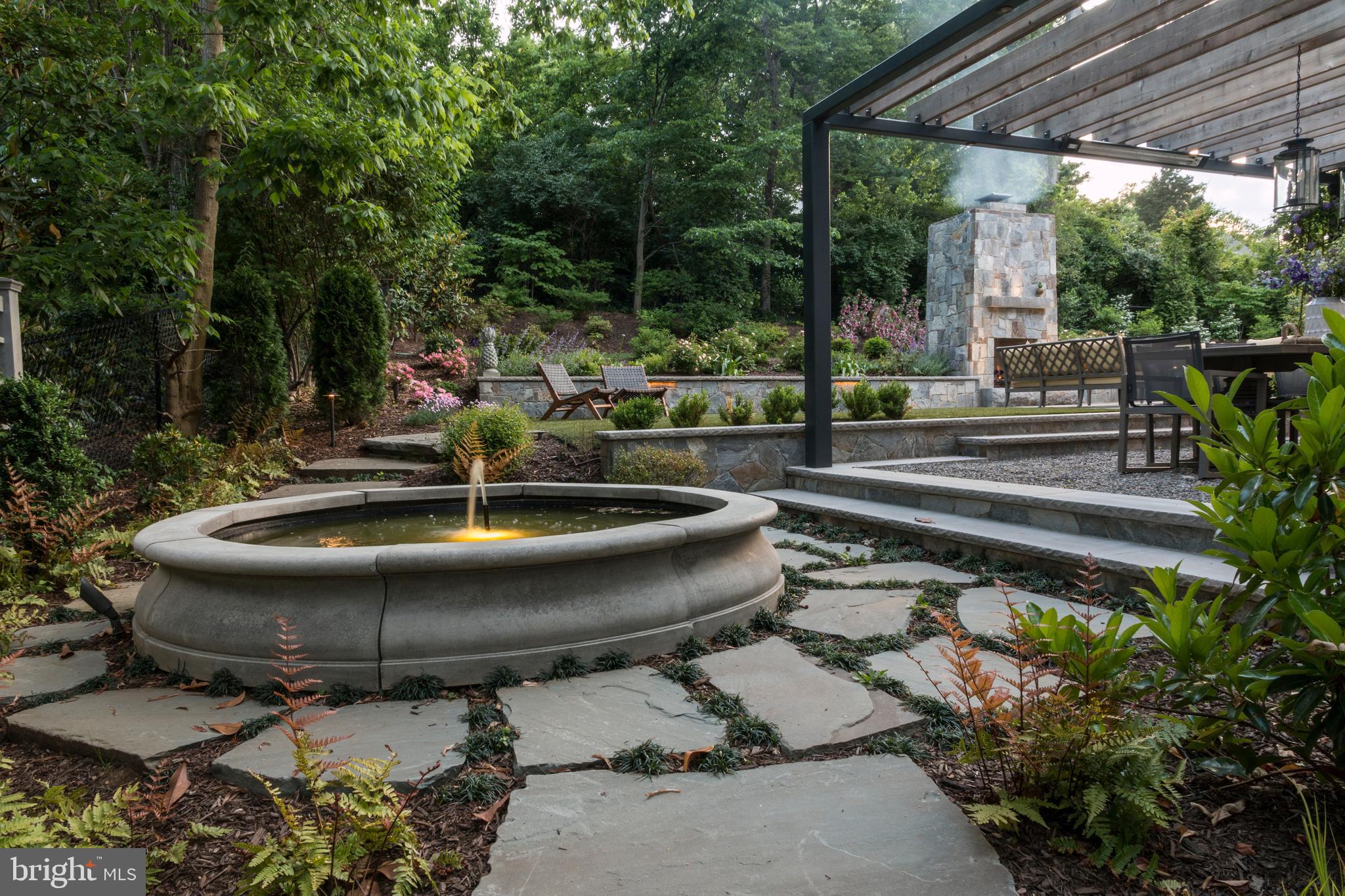 7808 Southdown Road Alexandria, VA 22308 - Photo 15 of 99 Pond