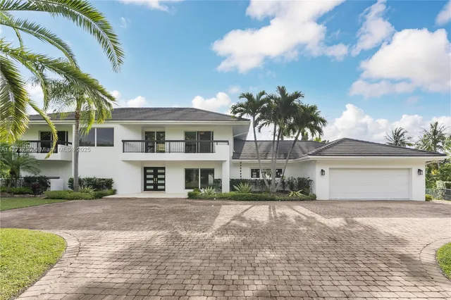 $8,445,000 | 413 Santurce Avenue, Coral Gables, FL 33143