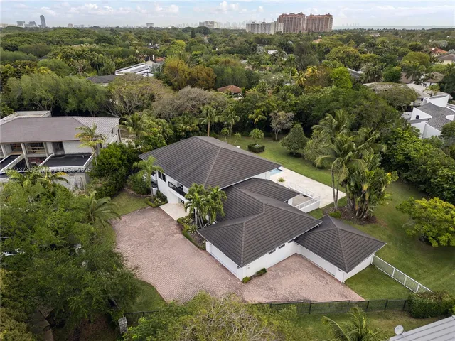 $8,445,000 | 413 Santurce Avenue, Coral Gables, FL 33143