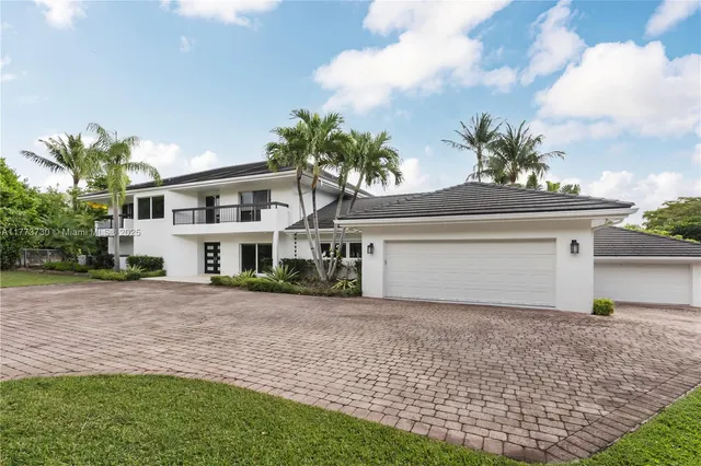 $8,445,000 | 413 Santurce Avenue, Coral Gables, FL 33143