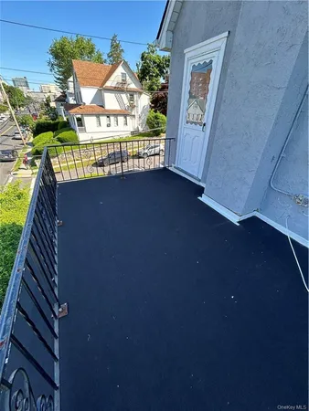 $3,850 | 72 Soundview Street, Unit 2, New Rochelle, NY 10805