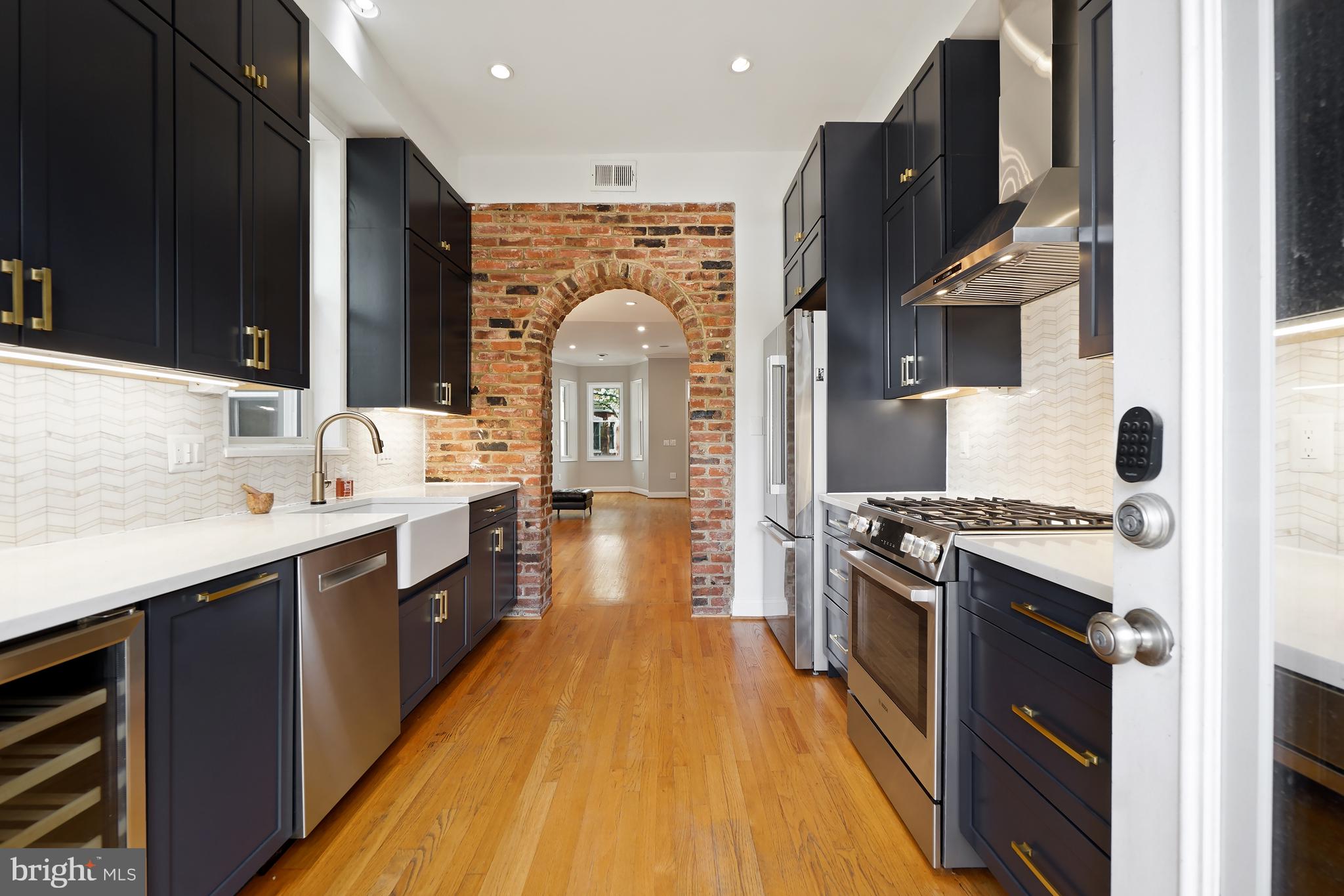 632 Q Street Northwest Washington, DC 20001 - Photo 12 of 29