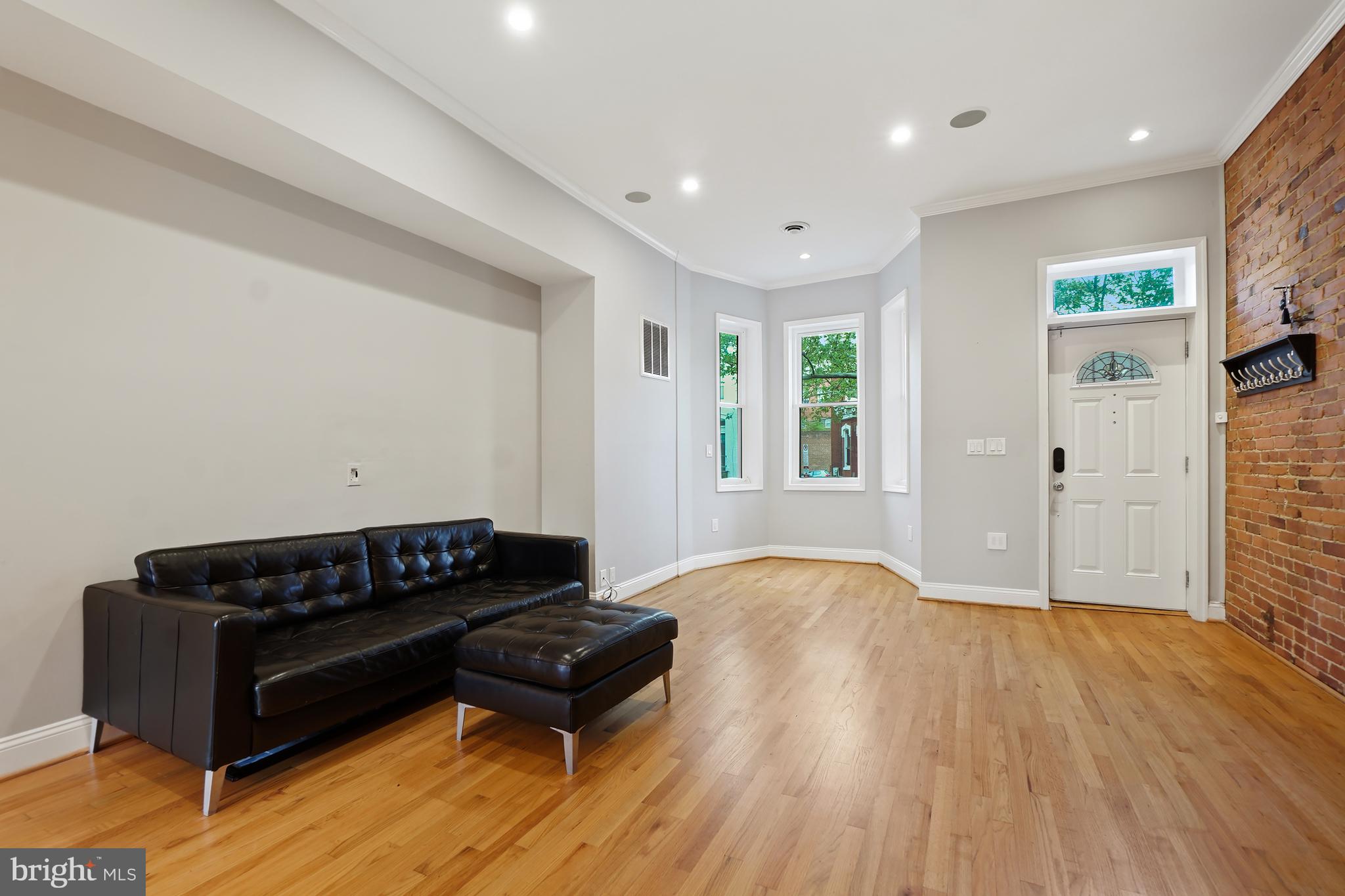 632 Q Street Northwest Washington, DC 20001 - Photo 5 of 29