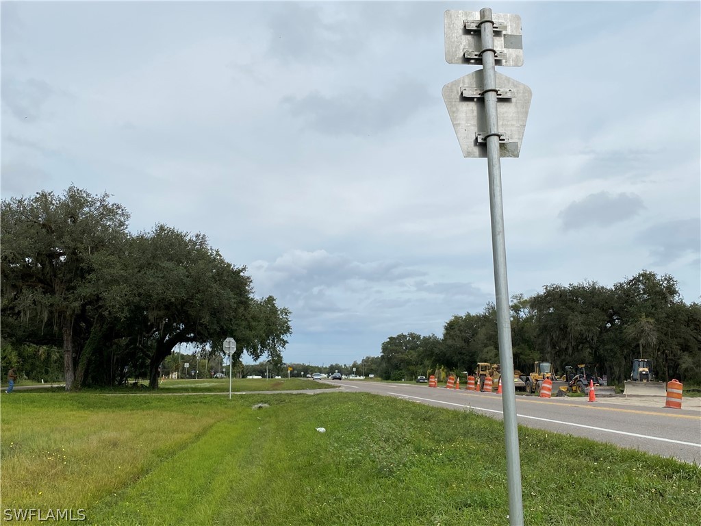 29 North State Road LaBelle, FL 33935 - Photo 5 of 8 a view of a park