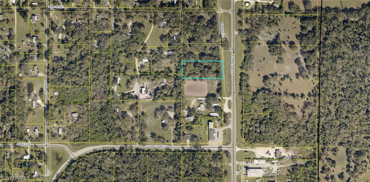 29 North State Road LaBelle, FL 33935 - Photo 7 of 8 a bathroom with a shower