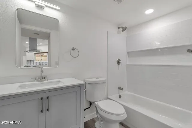 $2,395 | 3441 North 31st Street, Unit 109, Phoenix, AZ 85016