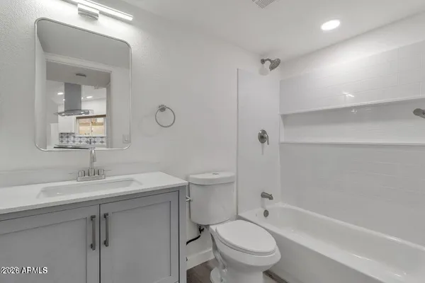 $2,300 | 3441 North 31st Street, Unit 109, Phoenix, AZ 85016