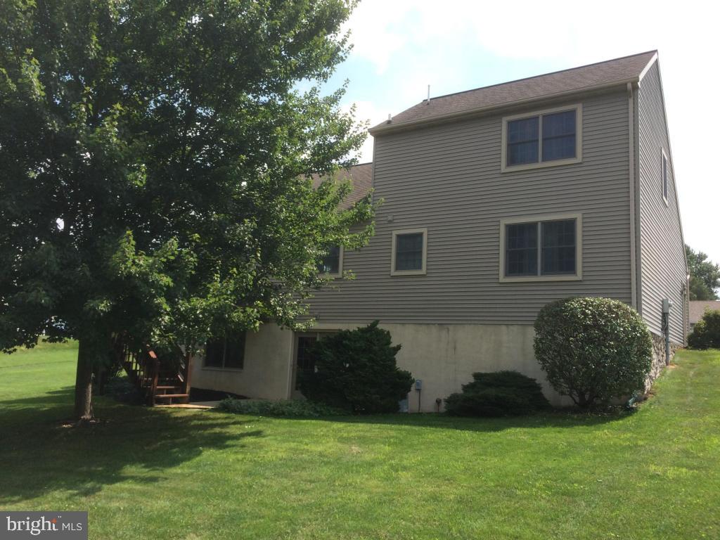 29 Field Lane Lititz, PA 17543 - Photo 21 of 23