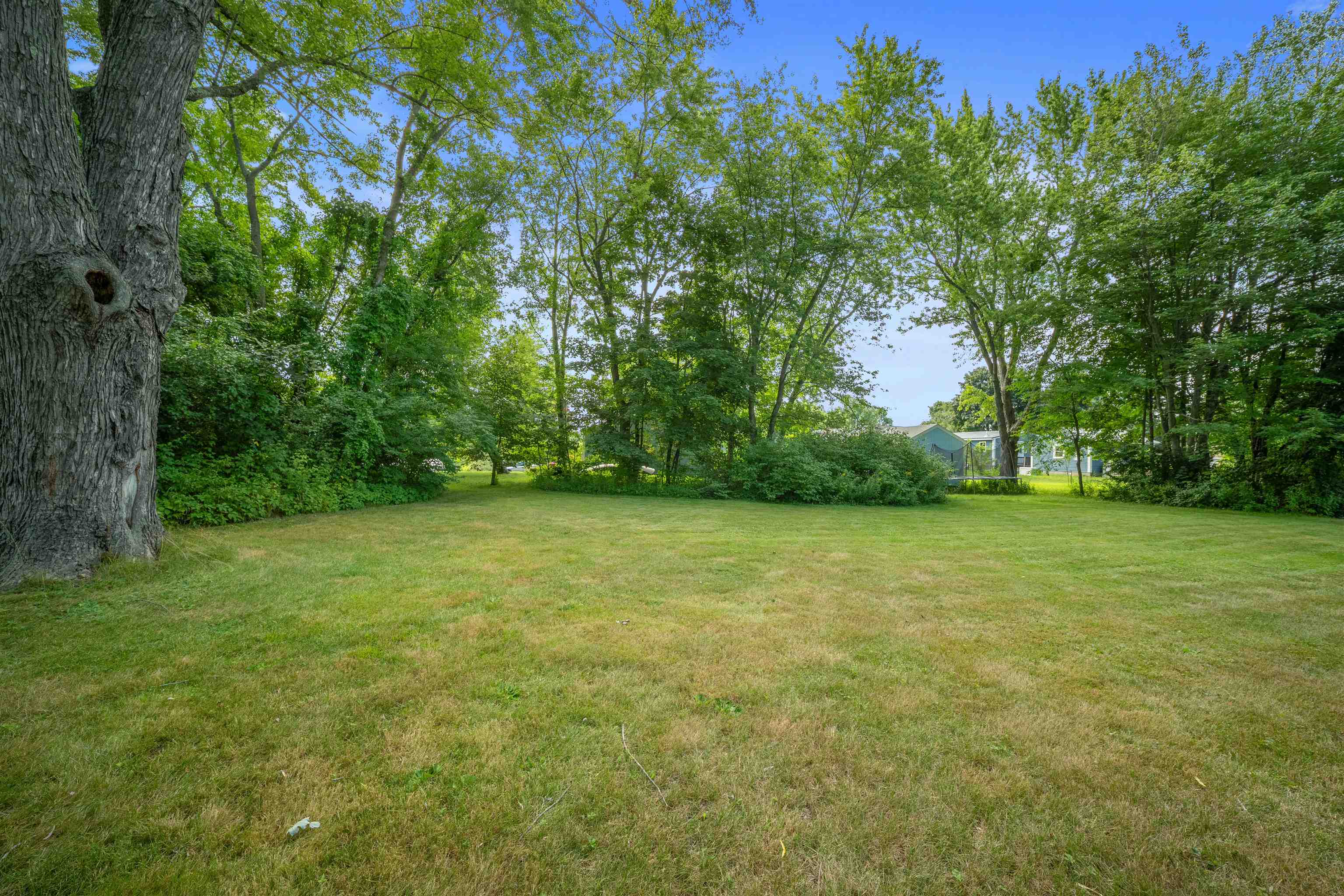 13 Railroad Avenue Rochester, NH 03839 - Photo 35 of 40 Gallery Image 35