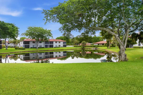 $289,000 | 9232 Pecky Cypress Lane, Unit 2G, Boca Raton, FL 33428