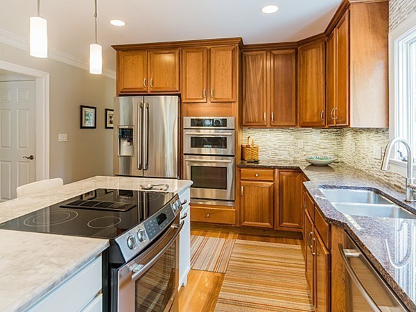 8 Fox Chase Lane Weston, MA 02493 - Photo 8 of 28 Gallery Image 8