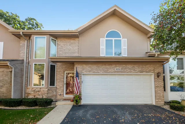 $399,900 | 9051 Archer Avenue, Willow Springs, IL 60480