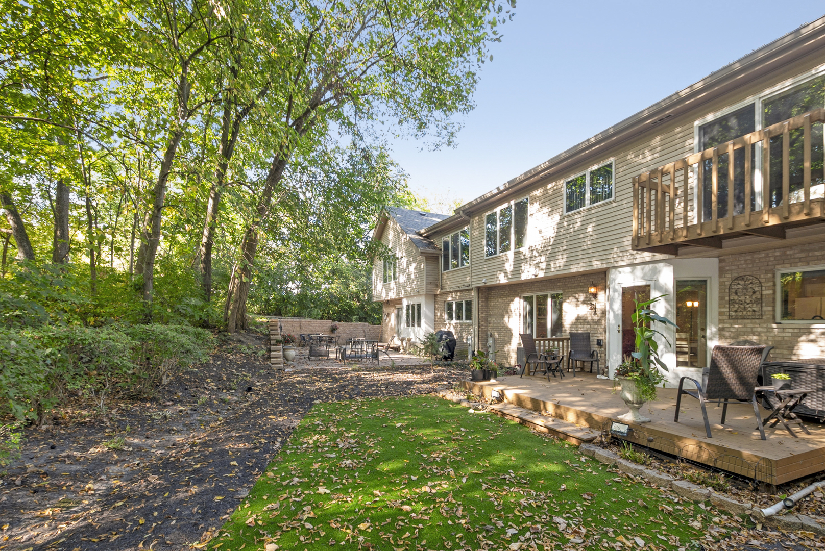 9051 Archer Avenue Willow Springs, IL 60480 - Photo 27 of 30 a view of a building with a yard