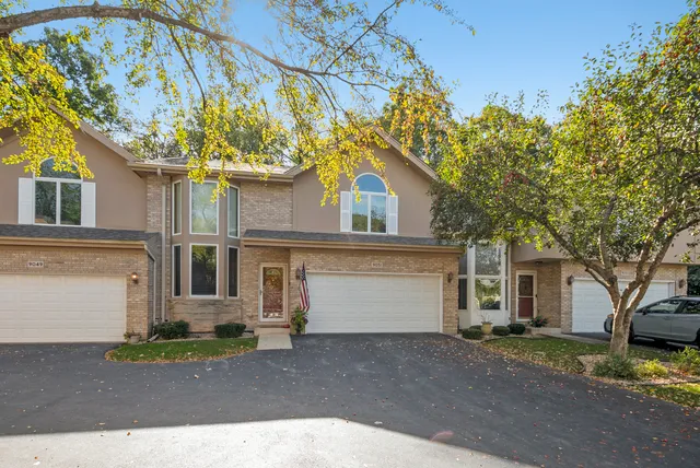 $399,900 | 9051 Archer Avenue, Willow Springs, IL 60480