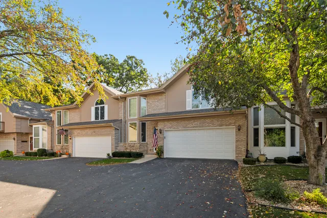 $399,900 | 9051 Archer Avenue, Willow Springs, IL 60480