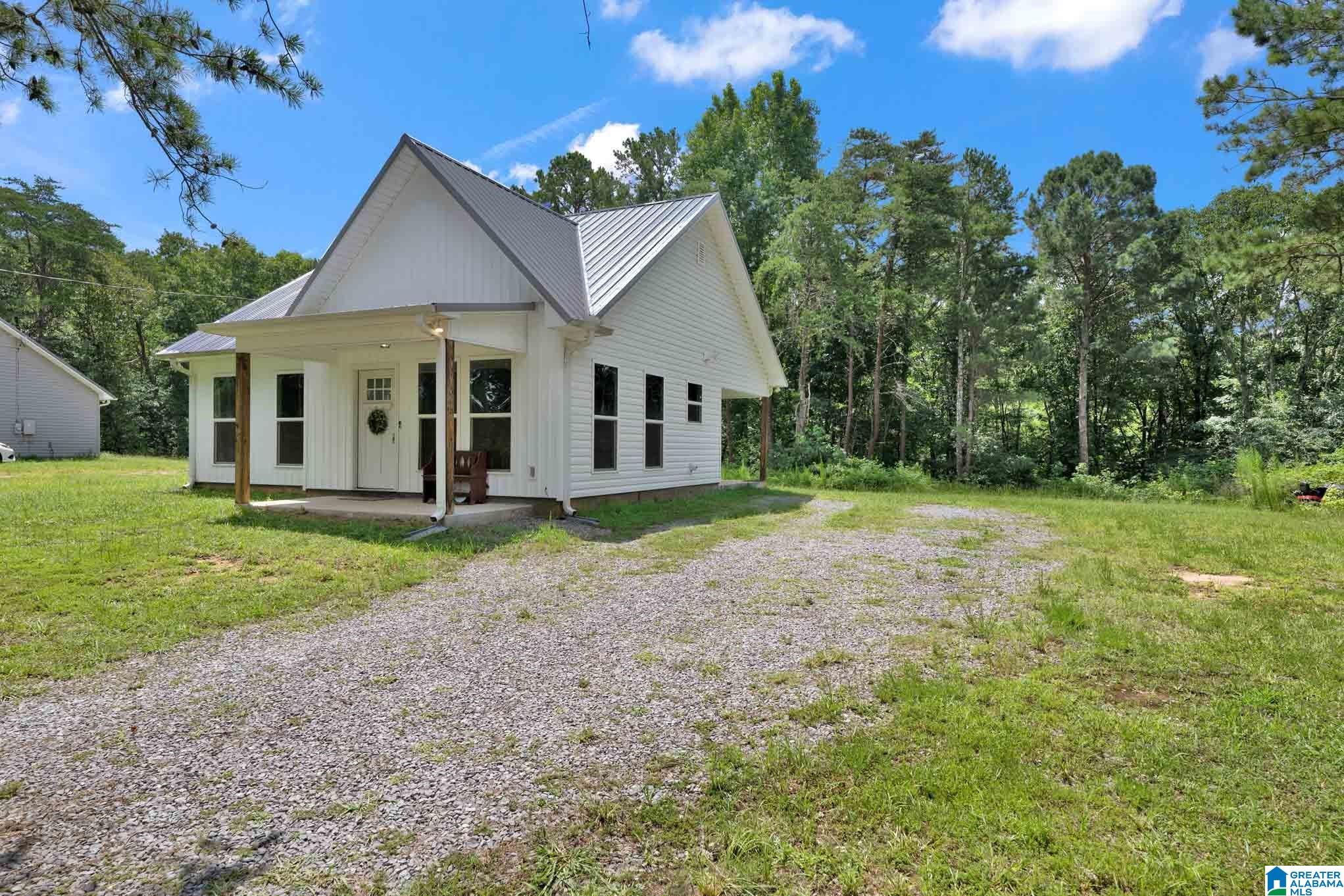 1296 Easley Bridge Road Oneonta, AL 35121 - Photo 3 of 18 Gallery Image 3