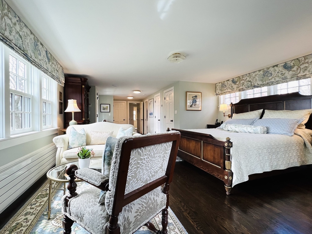 27 Harbor Street Manchester, MA 01944 - Photo 17 of 41 Gallery Image 17