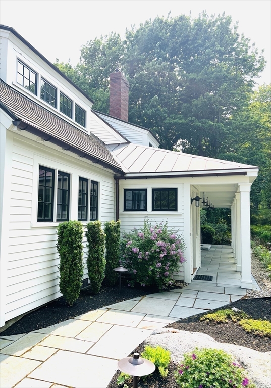 27 Harbor Street Manchester, MA 01944 - Photo 32 of 41 Gallery Image 32