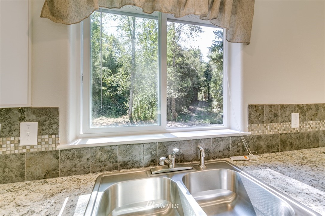 456 Jetta Road Port Angeles, WA 98362 - Photo 12 of 25