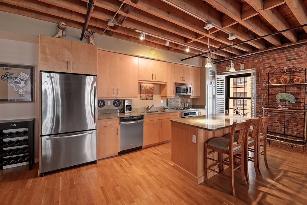 101 Broad Street, Unit 5C Boston, MA 02110 - Photo 2 of 29