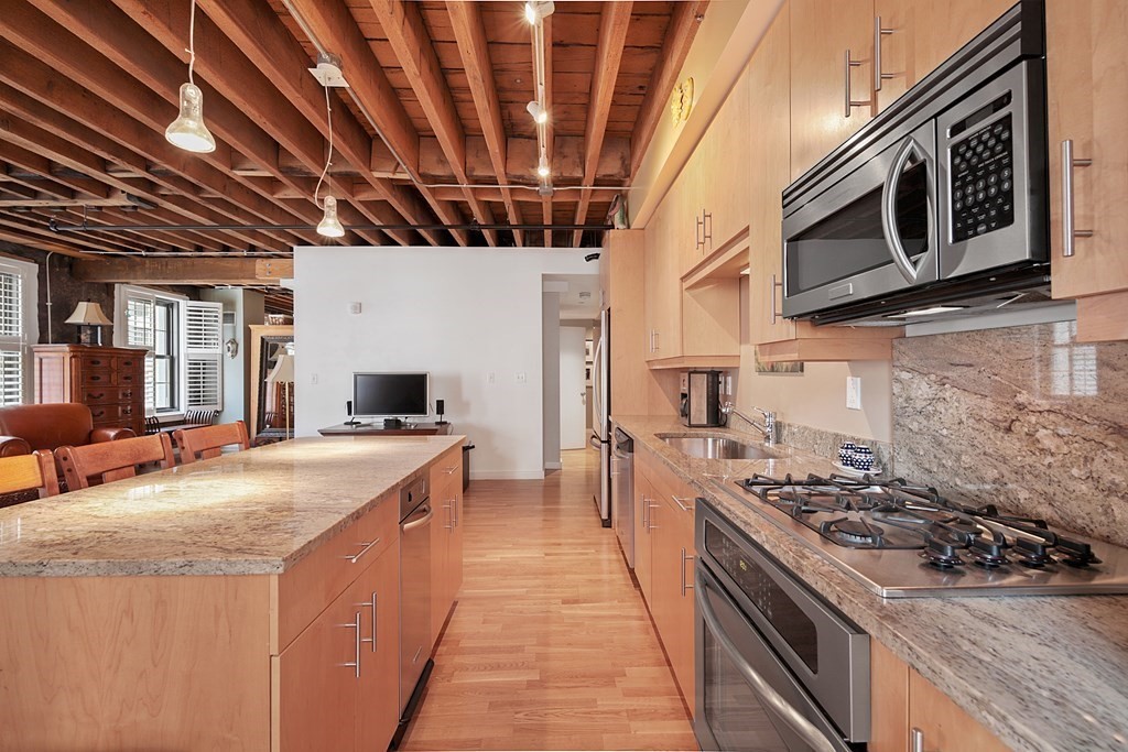 101 Broad Street, Unit 5C Boston, MA 02110 - Photo 3 of 29