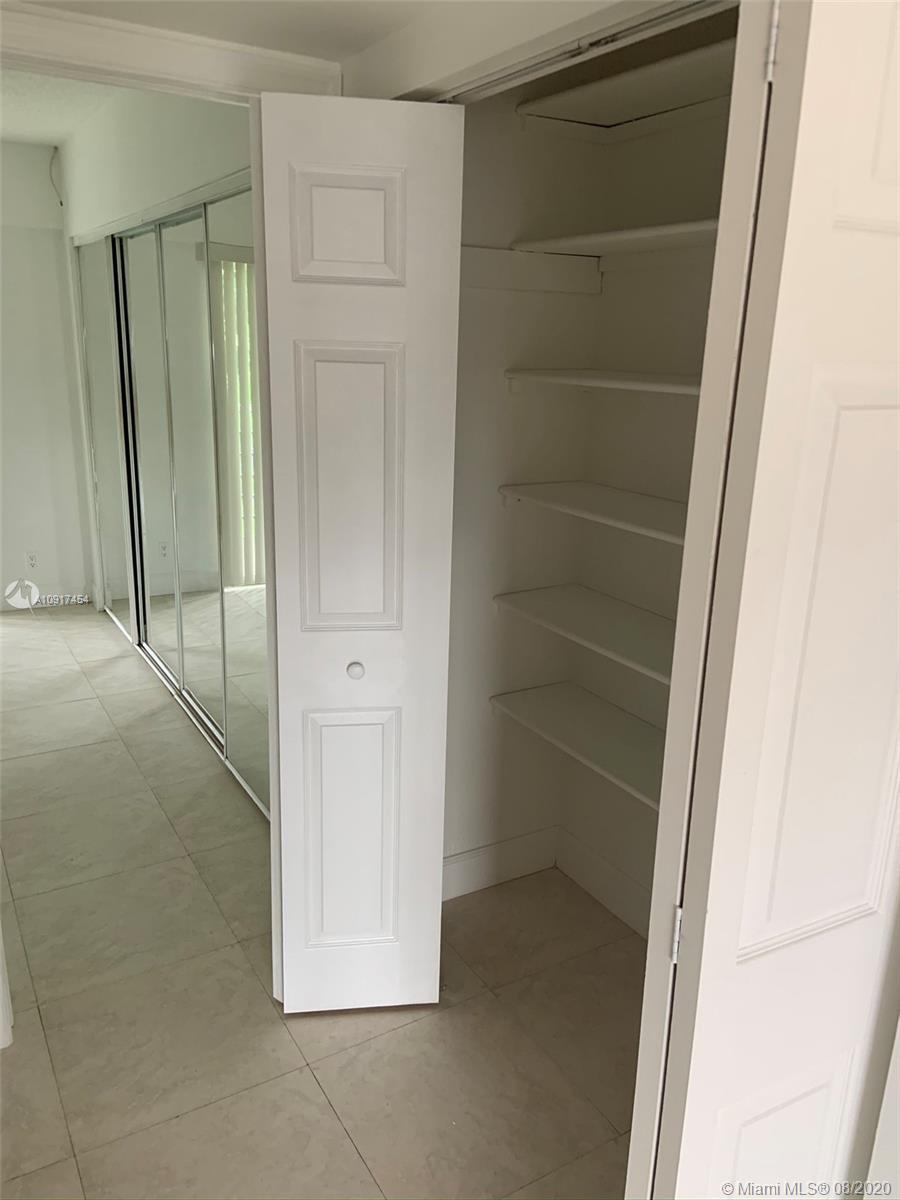 31 Suffolk A, Unit 31 Boca Raton, FL 33434 - Photo 11 of 21