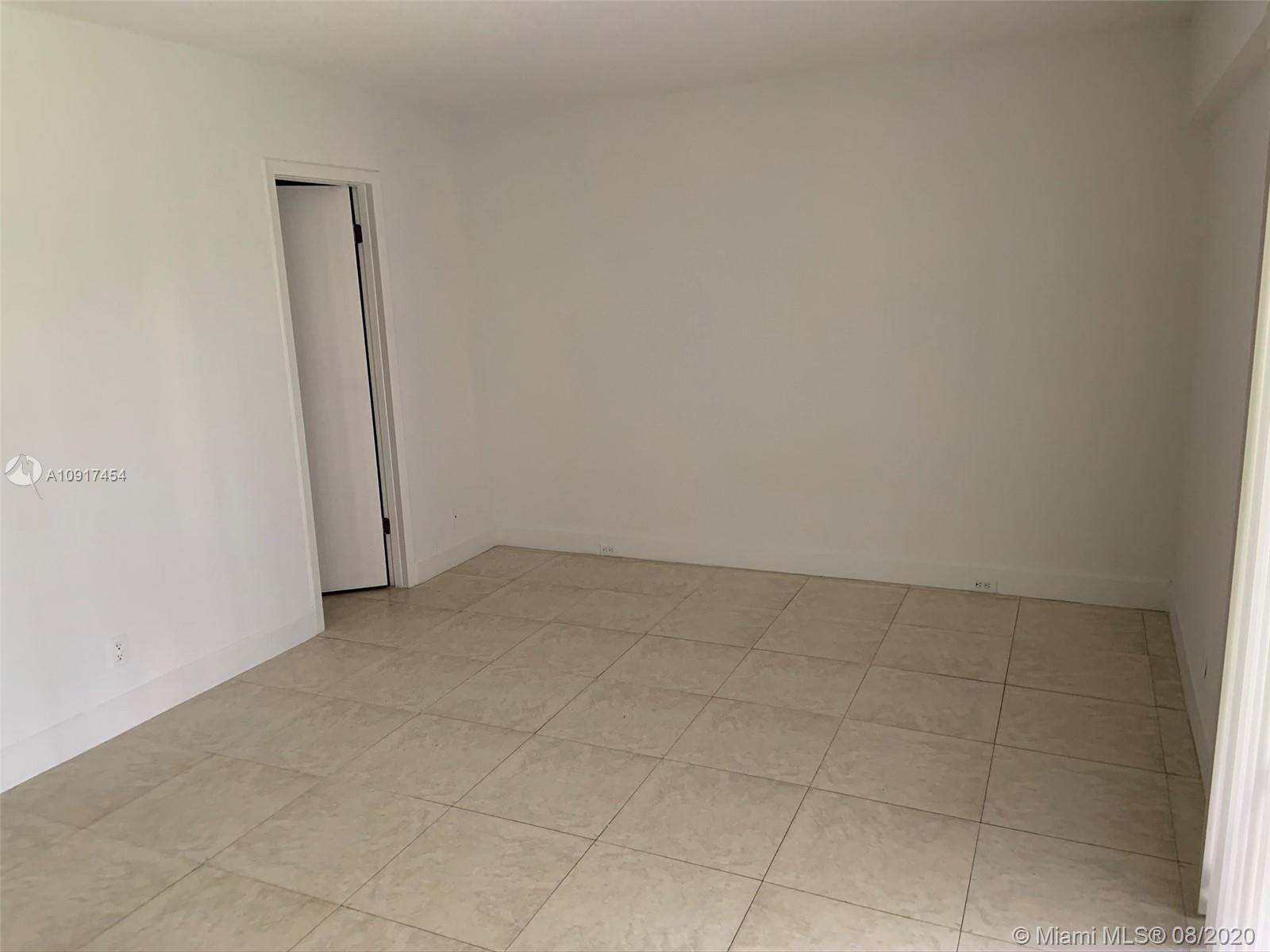 31 Suffolk A, Unit 31 Boca Raton, FL 33434 - Photo 18 of 21