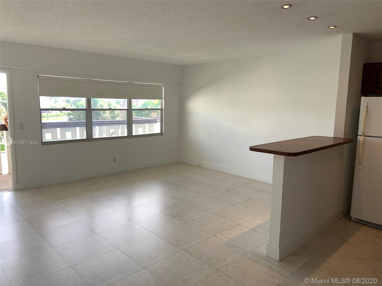 31 Suffolk A, Unit 31 Boca Raton, FL 33434 - Photo 7 of 21