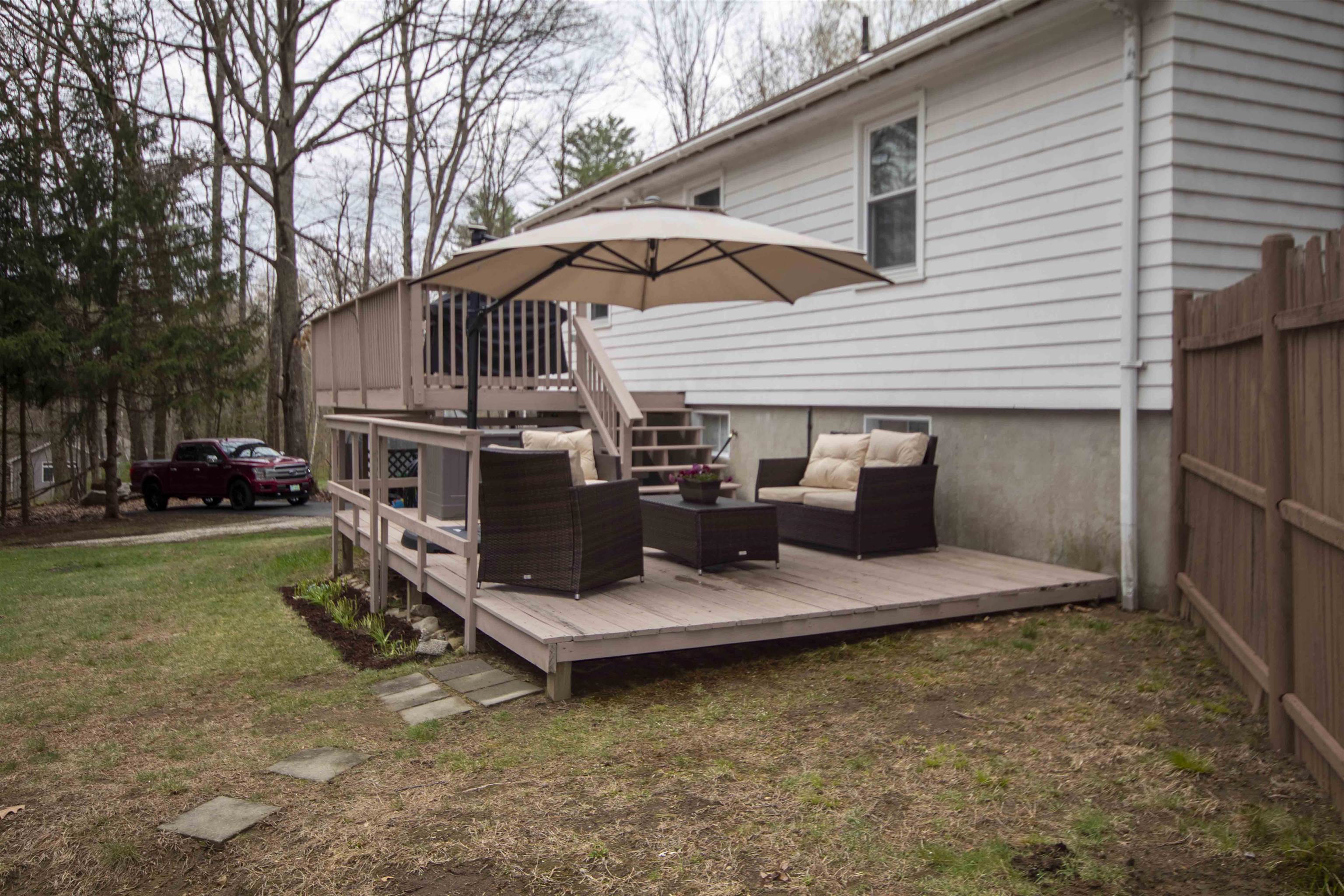 17 Gulf Road Derry, NH 03038 - Photo 25 of 26