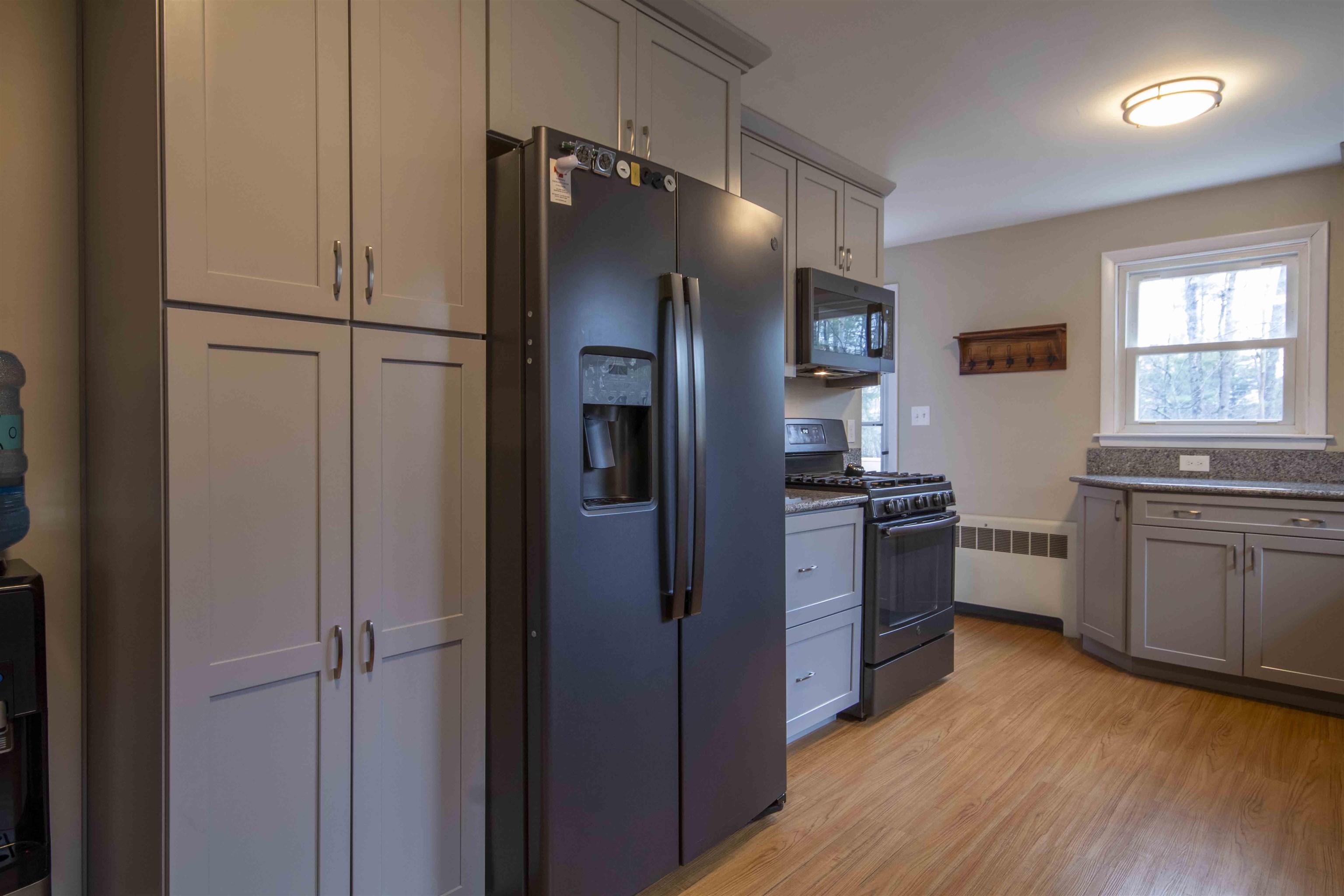 17 Gulf Road Derry, NH 03038 - Photo 6 of 26