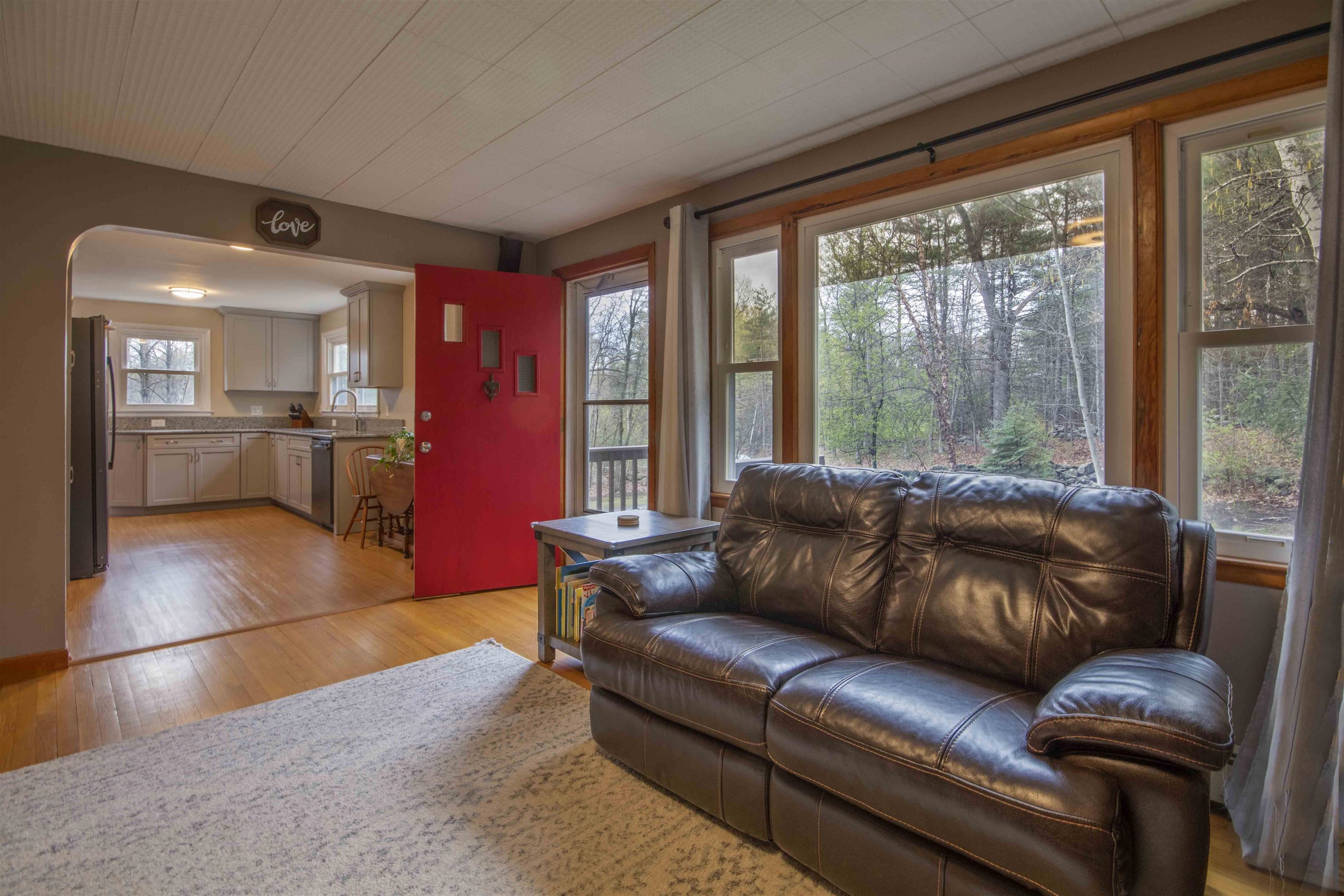 17 Gulf Road Derry, NH 03038 - Photo 8 of 26