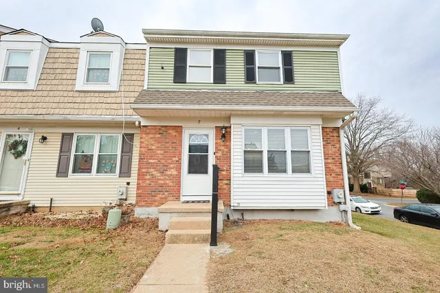 $300,000 | 2 South St George Terrace, Bear, DE 19701