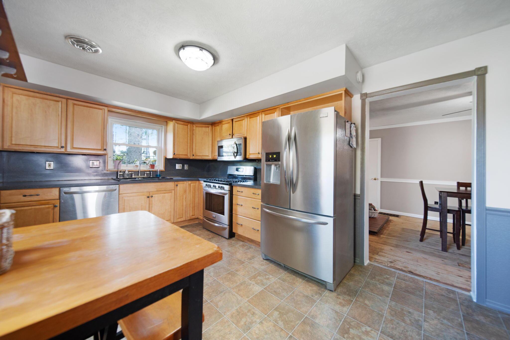 49 Front Street Commercial Point, OH 43116 - Photo 10 of 26 Kitchen