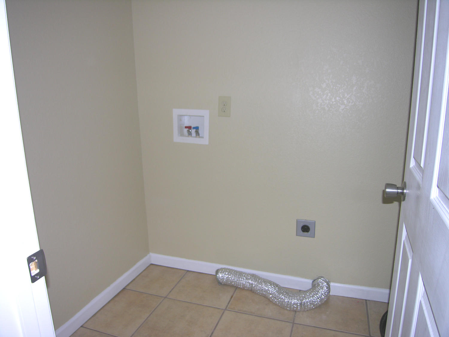 704 Fairview Road Tellico Plains, TN 37385 - Photo 12 of 18 Utility room