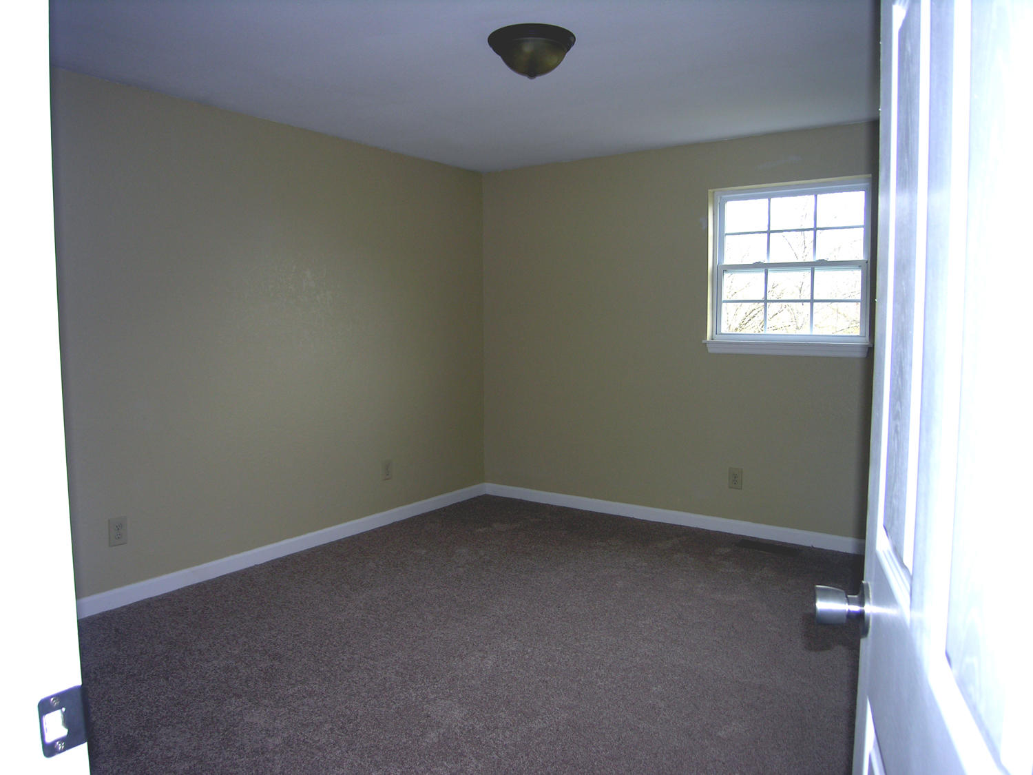 704 Fairview Road Tellico Plains, TN 37385 - Photo 6 of 18 A bedroom
