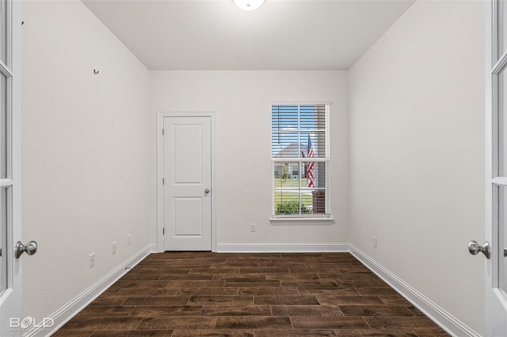 304 Prien Lk Loop Bossier City, LA 71111 - Photo 23 of 39 Bedroom/Office/Flex Space