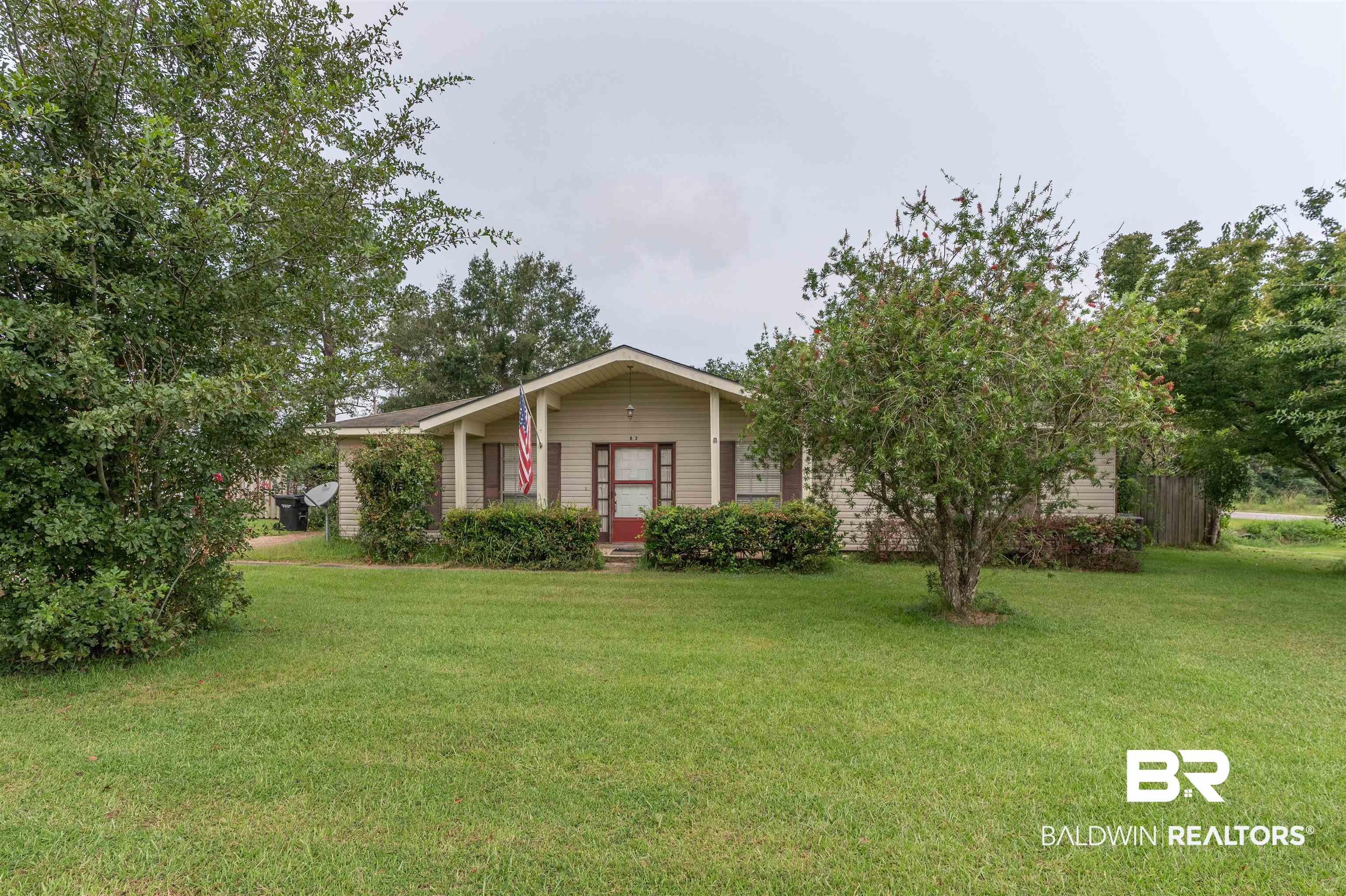 83 Grimes Lane Loxley, AL 36551 - Photo 2 of 16