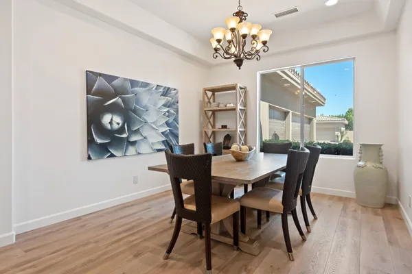 $1,100,000 | 7 Hillcrest Drive, Palm Desert, CA 92260