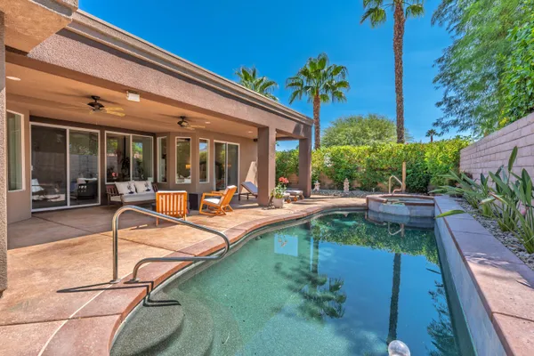 $1,100,000 | 7 Hillcrest Drive, Palm Desert, CA 92260