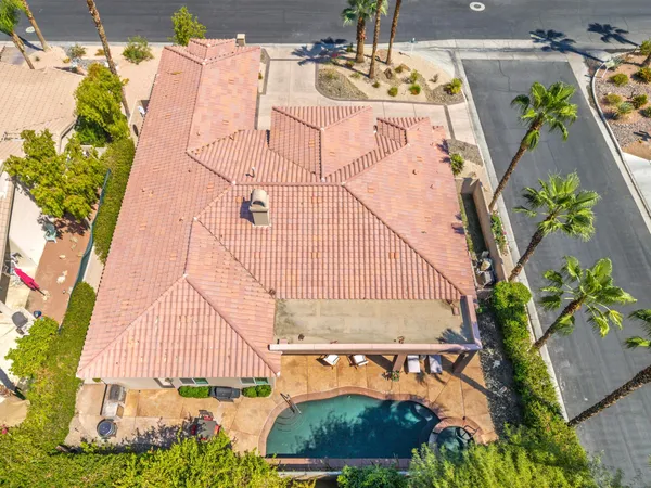 $1,100,000 | 7 Hillcrest Drive, Palm Desert, CA 92260