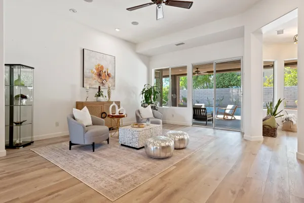$1,040,000 | 7 Hillcrest Drive, Palm Desert, CA 92260